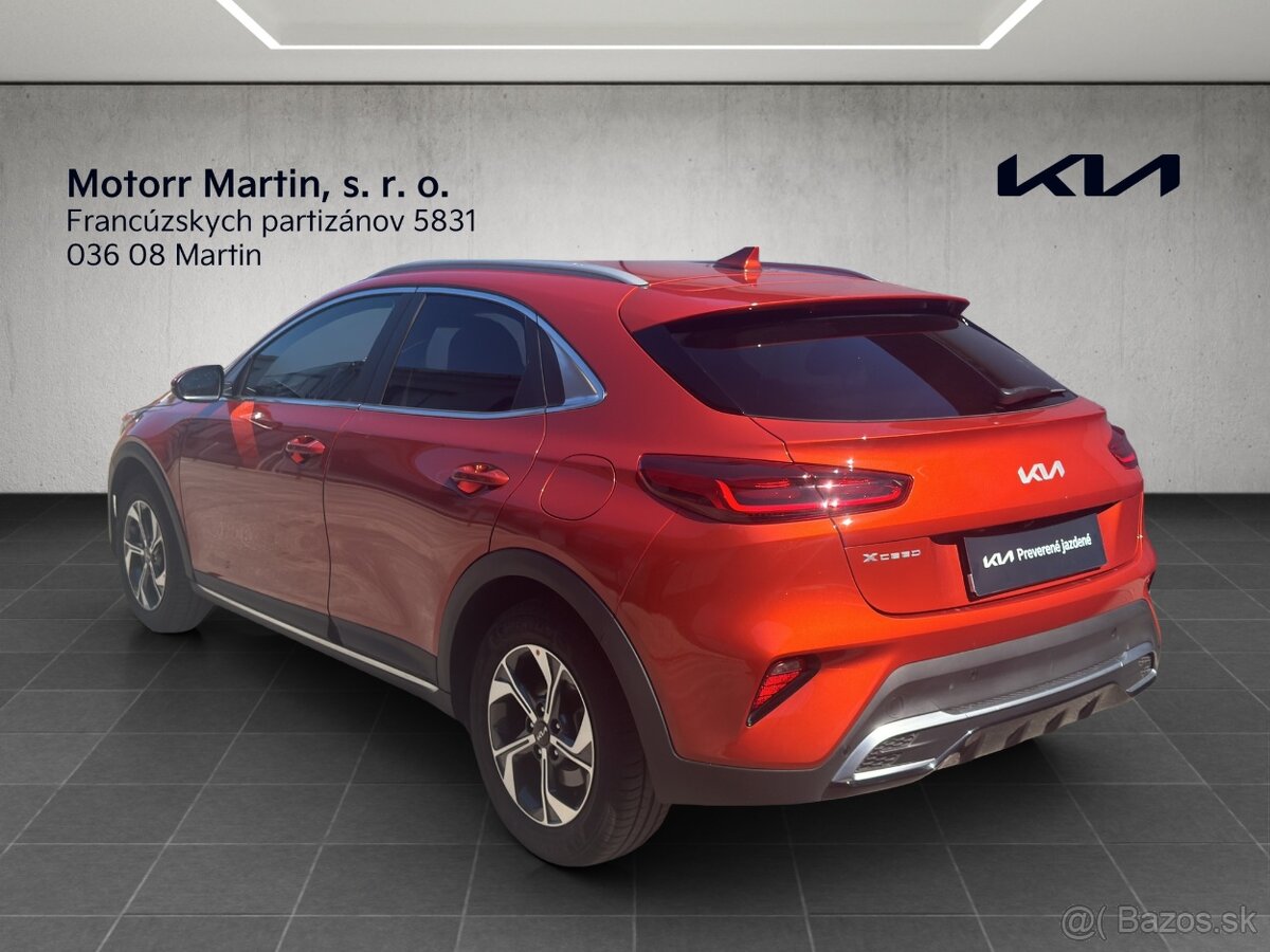 Kia XCEED 1,5 T-GDi M6 GOLD 103kW/140k - 3