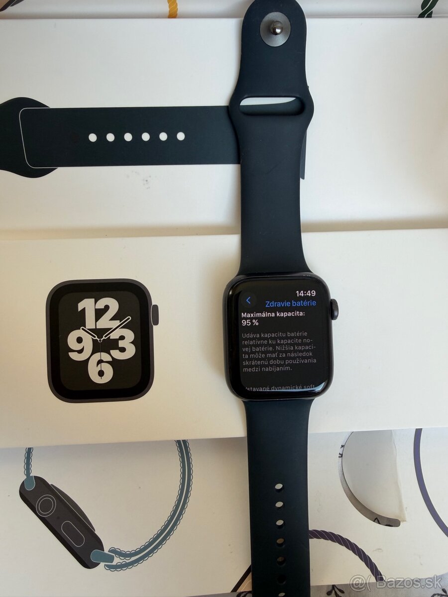 Apple Watch SE 44mm - 3