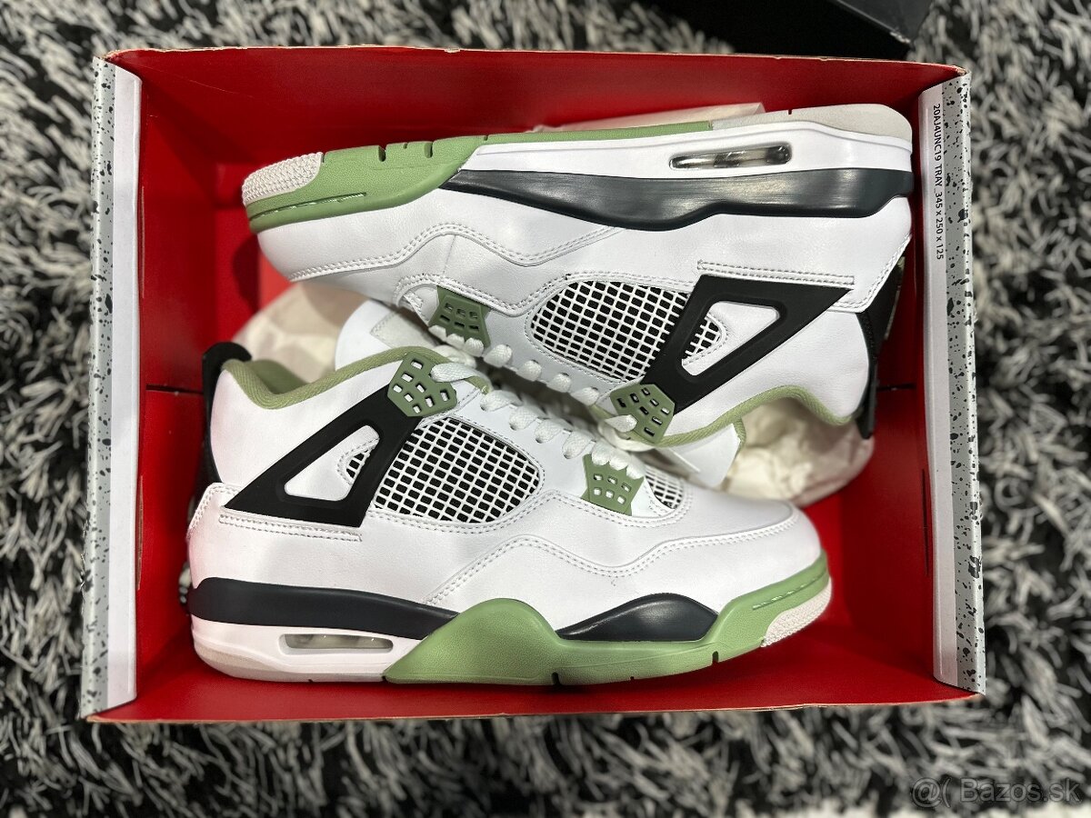 Jordan 4 - 3