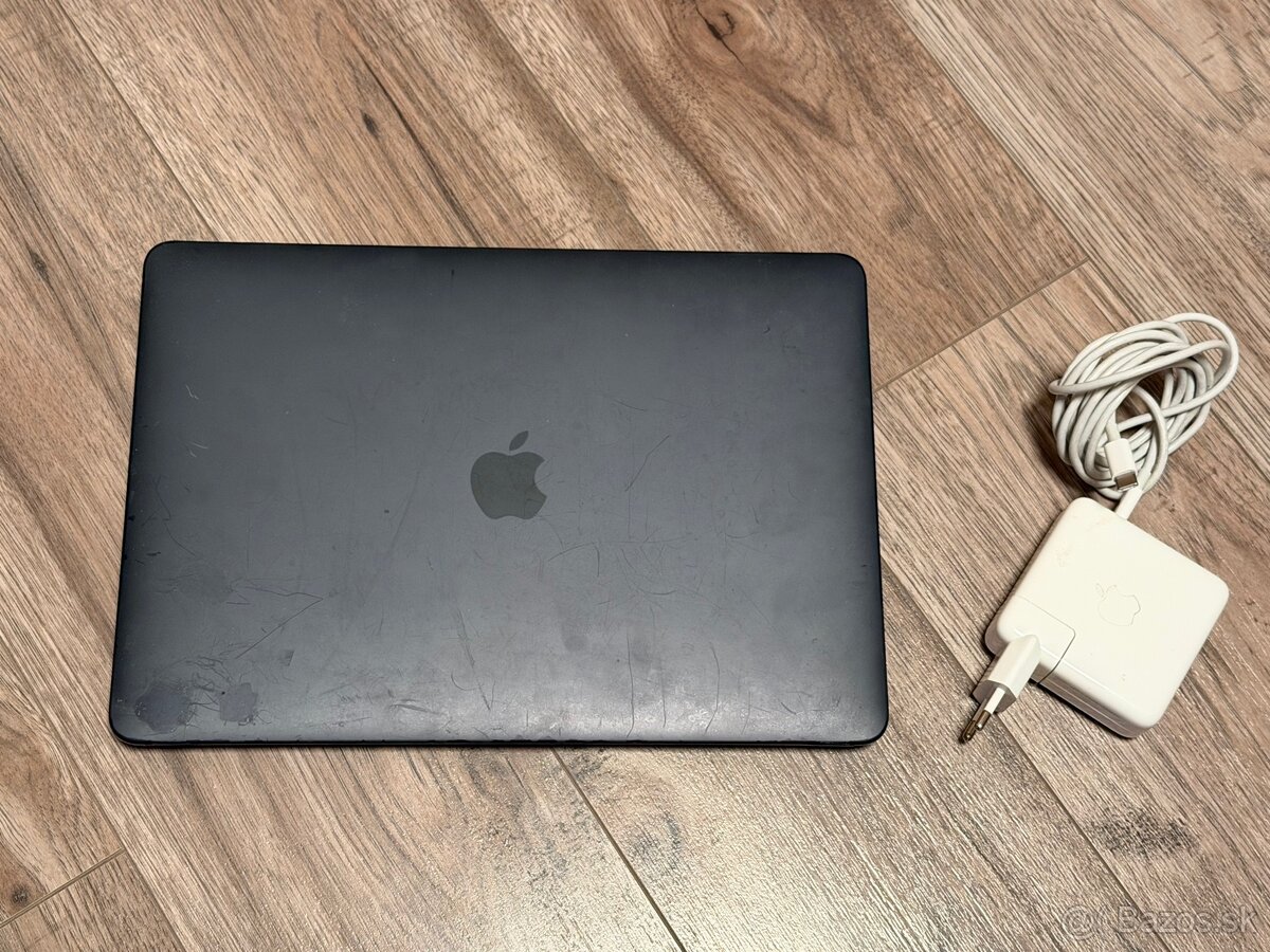 MacBook Pro 13” (2017) – Space Gray | 320 € - 3