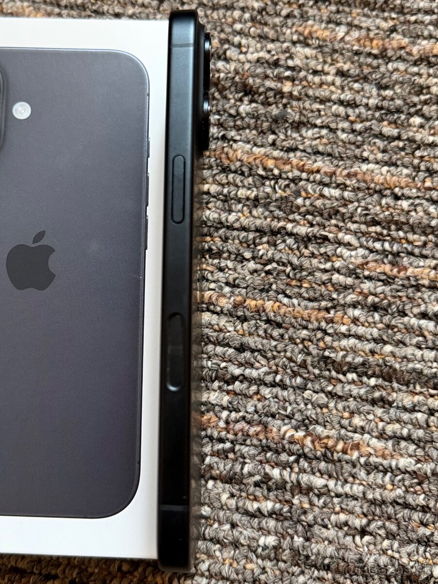 Iphone 16 čierny - 3