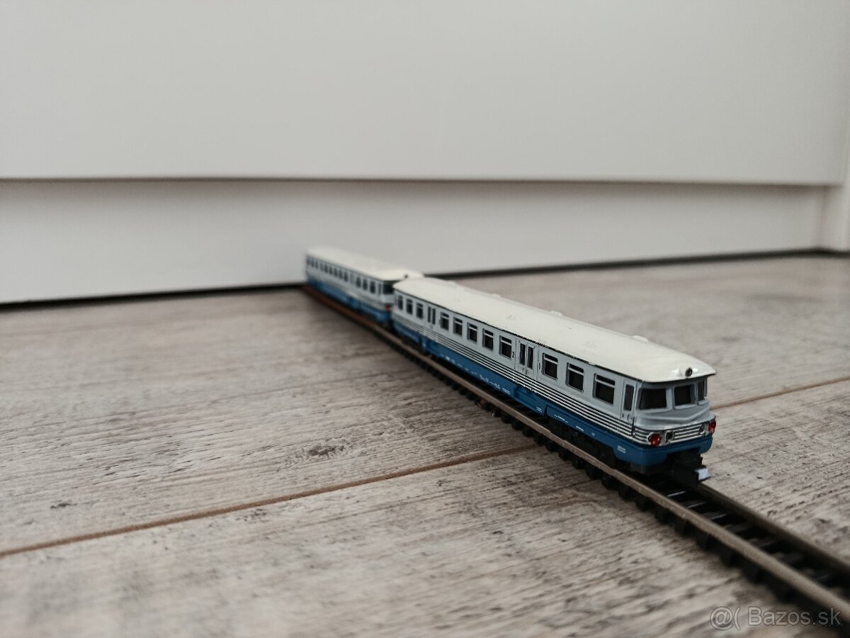 PIKO N Motorovy vozen VT 4.12 DR - 3