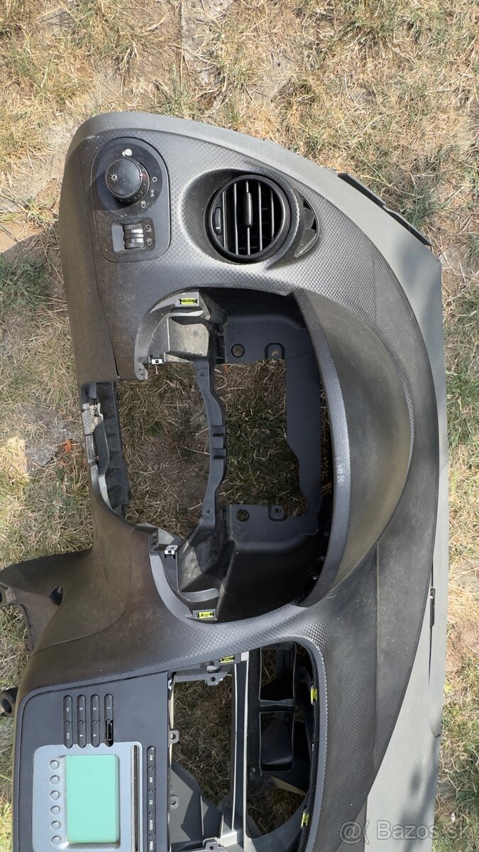 Palubovka seat altea - 3