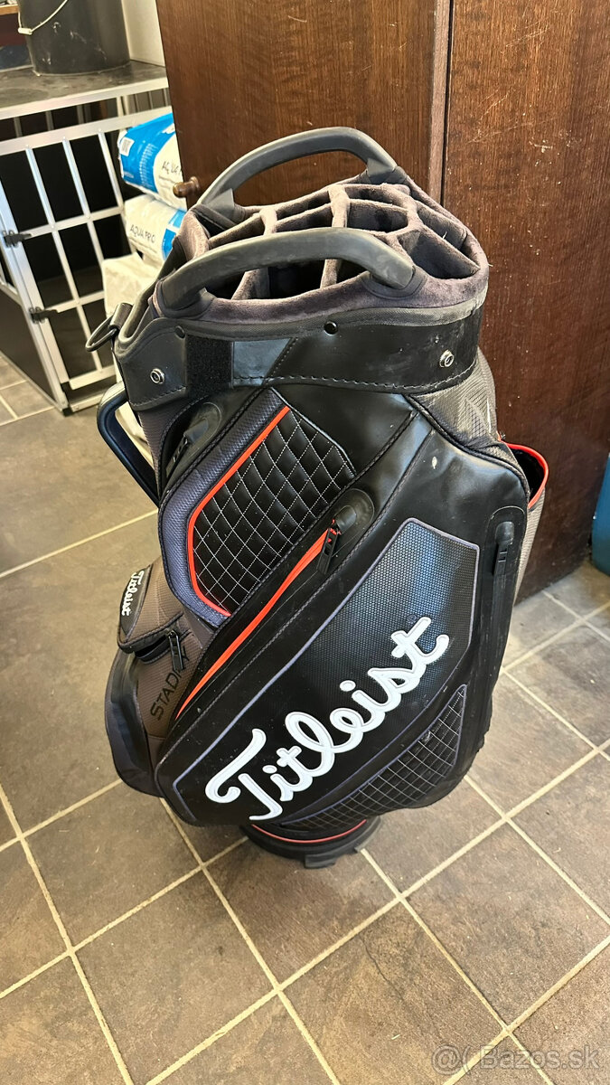 Predám Titleist Jet Black Tour Bag - 3