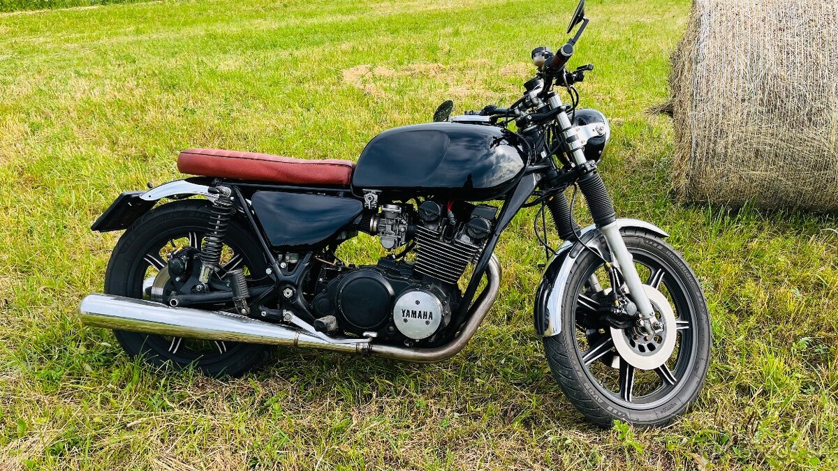 Yamaha XS750 - 3