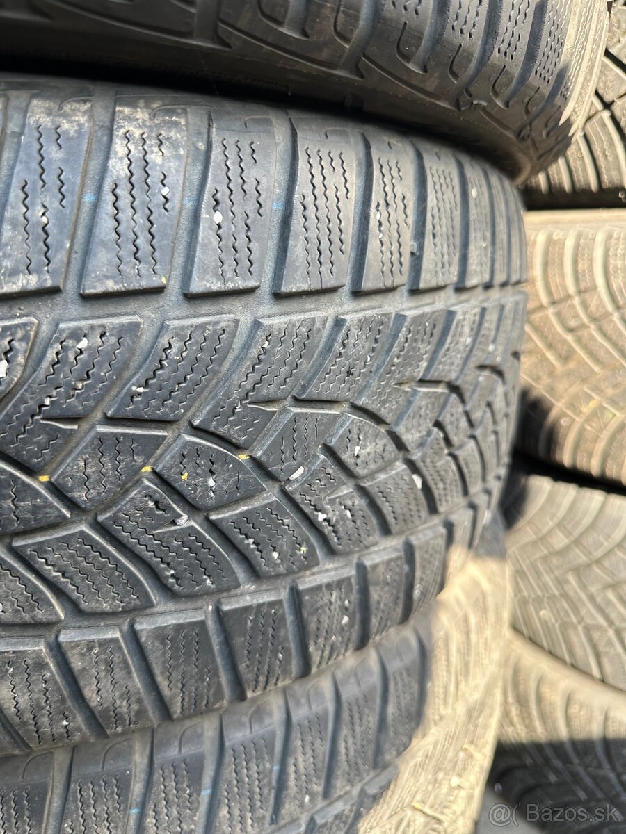 225/45 R17 zimne Goodyear - 3