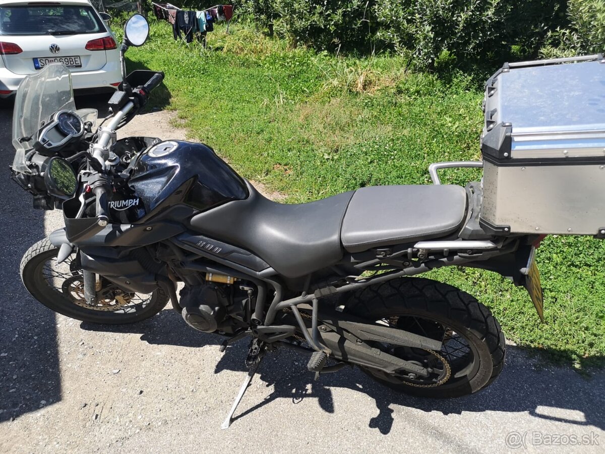 Rozpredám Triumph Tiger 800 XC , bez ABS - 3