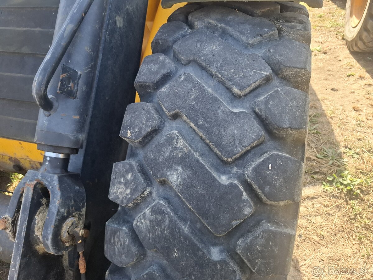JCB 411 NAKLADAC - 3