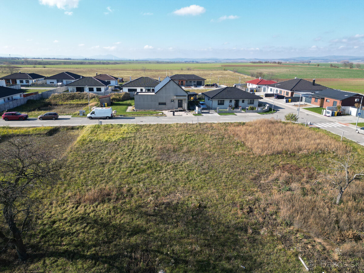 Veľké kostoľany - Vysielač - Najväčší pozemok v lokalite - 3