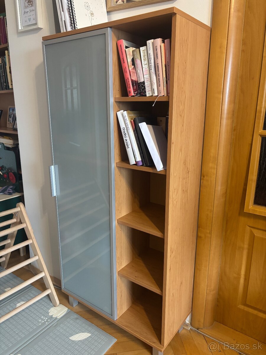 Predám obývaciu stenu,2x skrinka+tv stolik +policka + stolik - 3