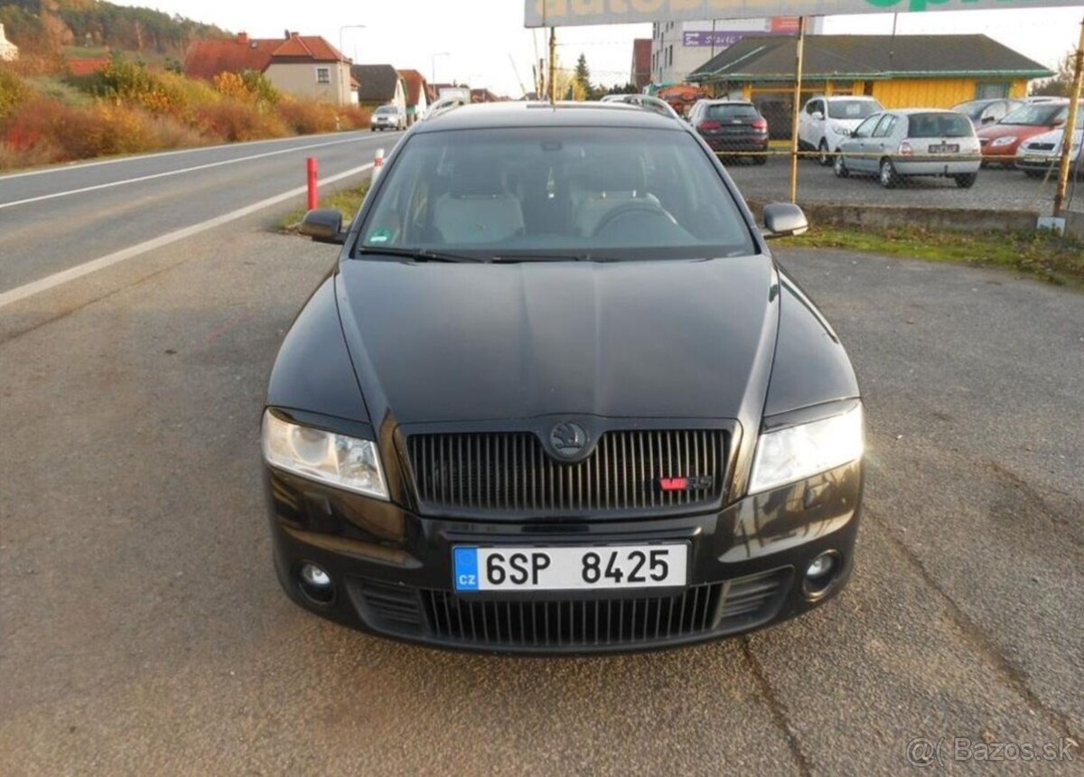 Škoda Octavia 2,0 RS 147 kW Serviska benzín - 3