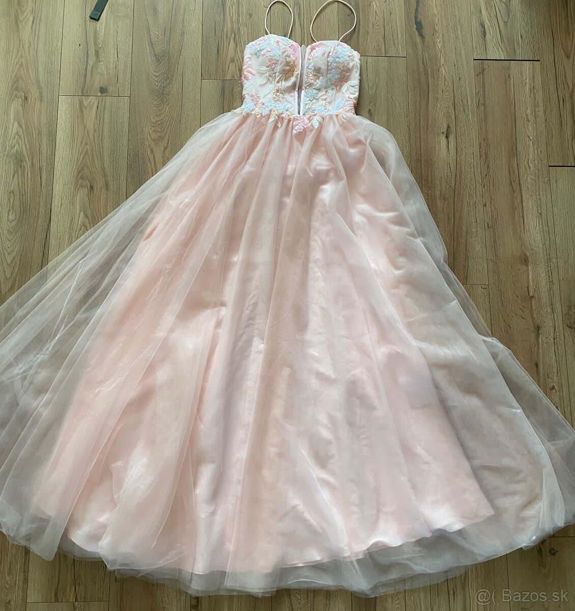 Dlhe spolocenske tylove saty Unique - 3