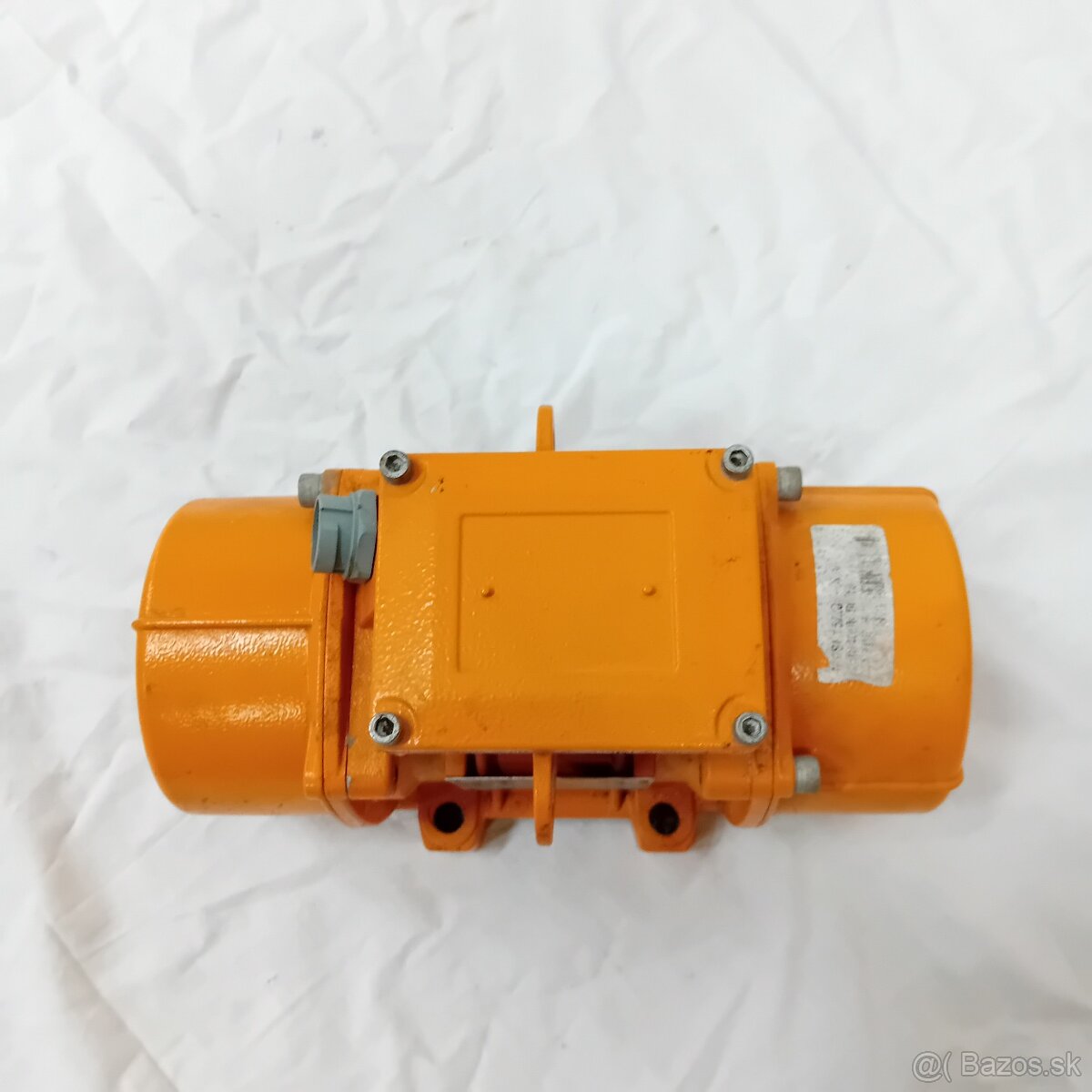 Vybračny motor - 3