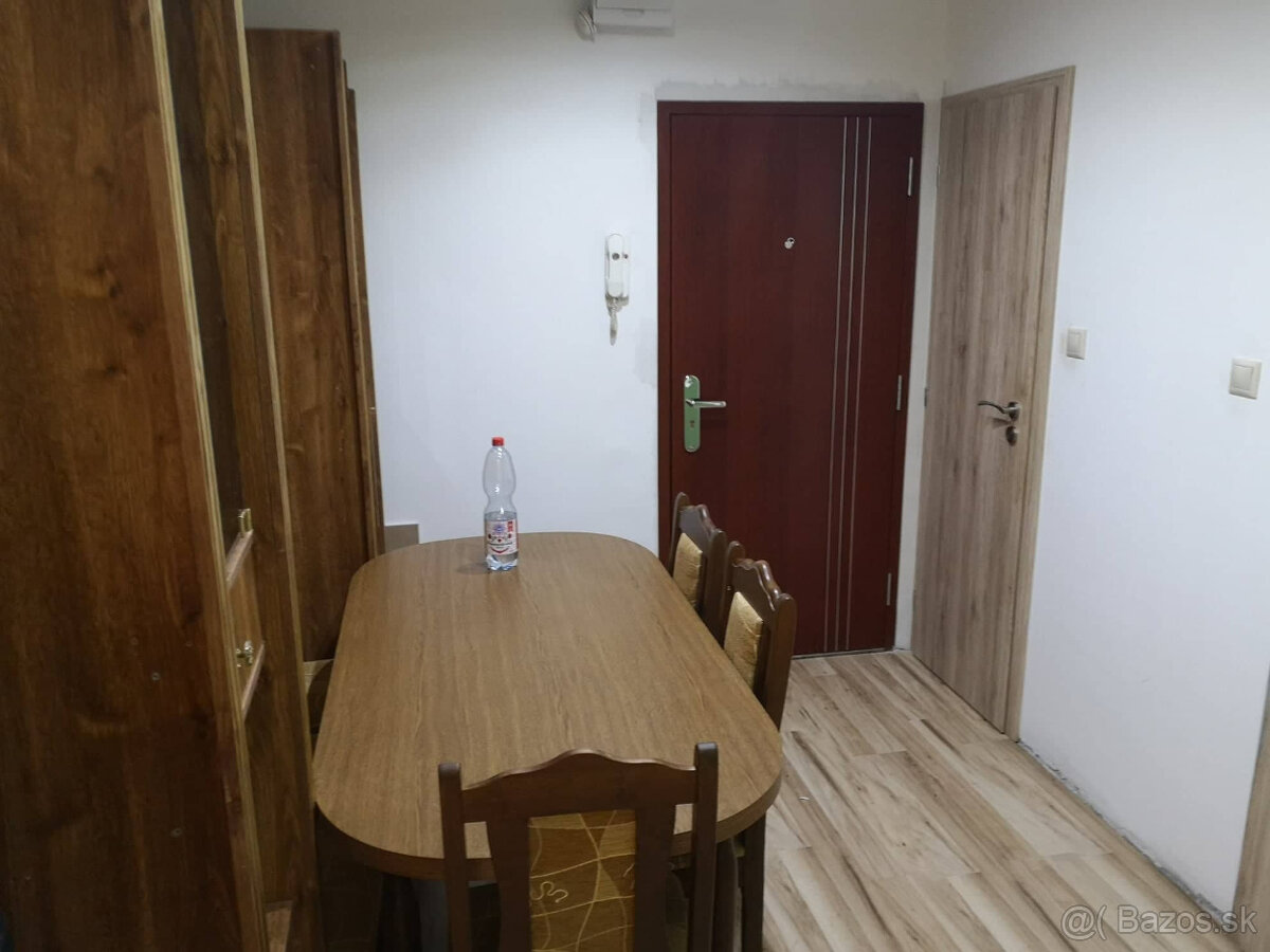 Na predaj 2 izbový byt s balkónom na Škultétyho ulici - 3