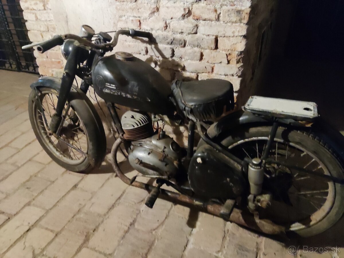 Predám ČZ 150 C - 3