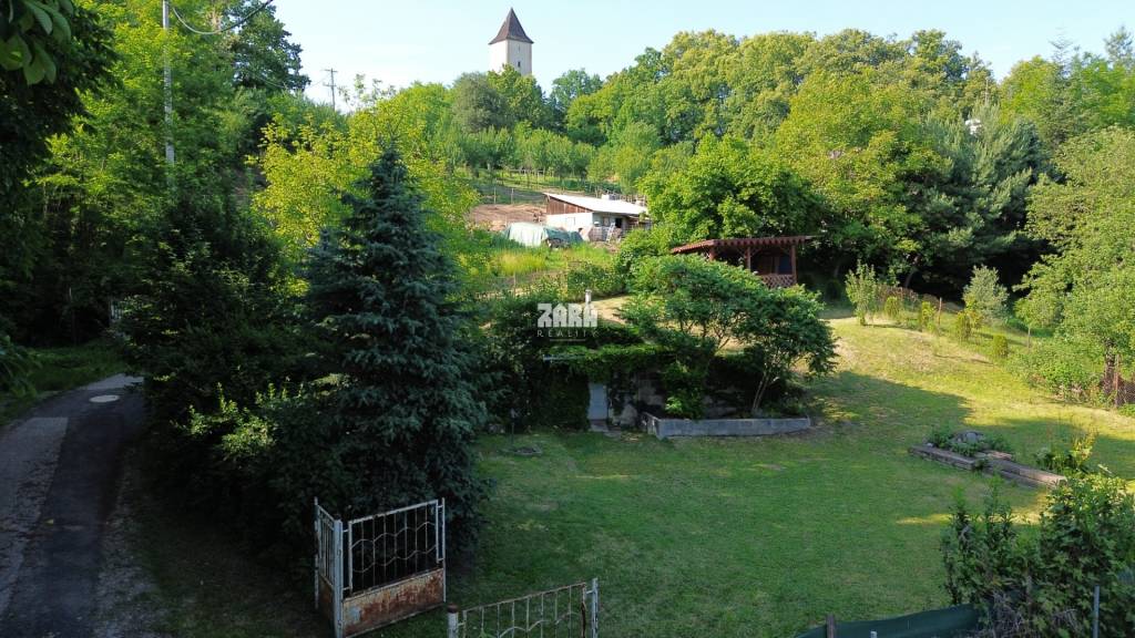 SVINICA - Pekný stavebný pozemok 612 m2, VŠETKY IS. - 3