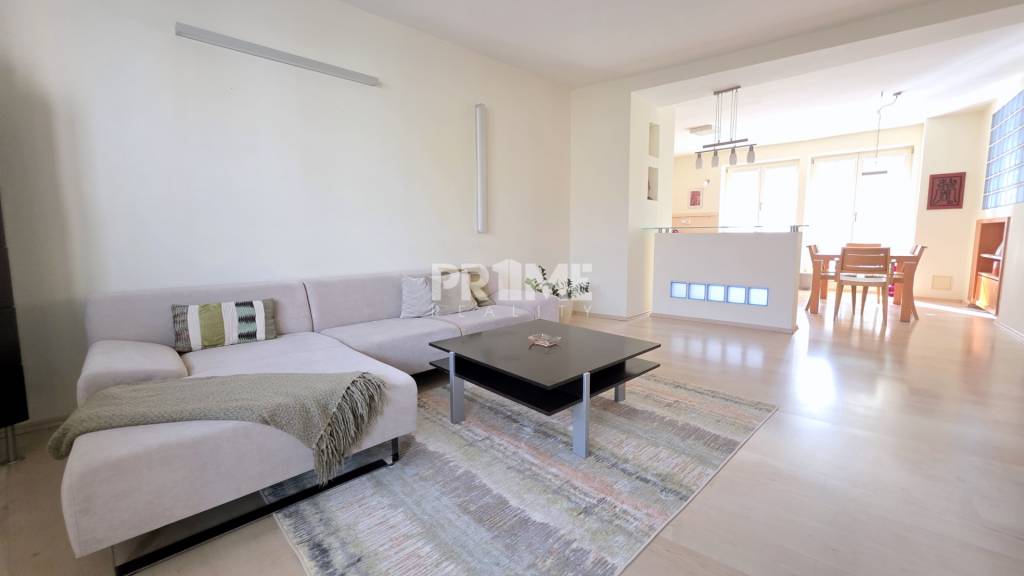 JEDINEČNÝ 2i byt, REKONŠTRUKCIA, 2 x BALKÓN, Kúpeľná ulica,S - 3