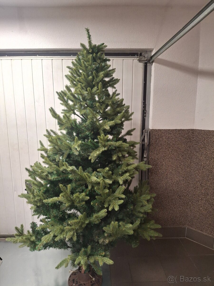 Vianočný 3D stromček / umelý/ - 3
