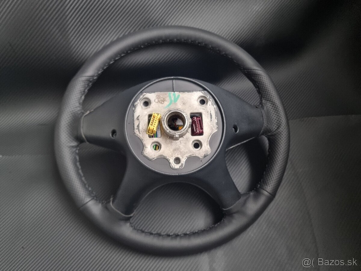 Mercedes Benz C W204 volant - 3