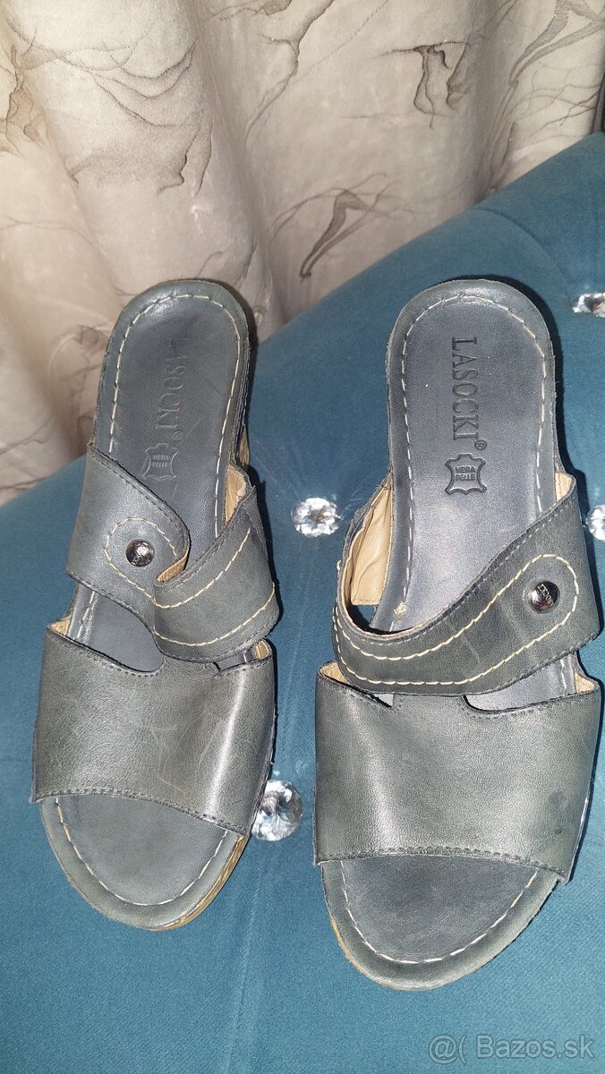 Slapky a poltopanky - 3