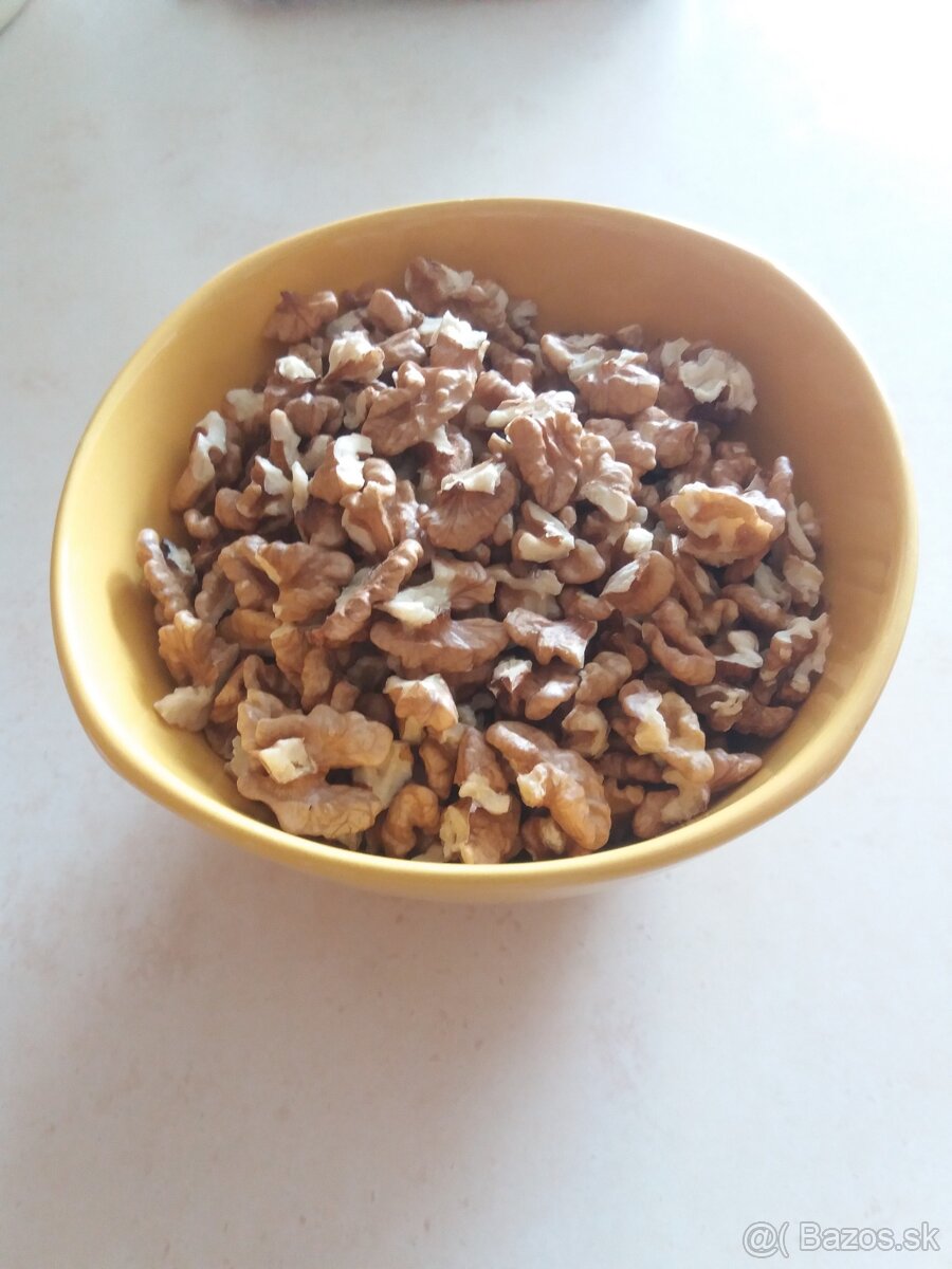 Orechy lúpané vlašské - 3