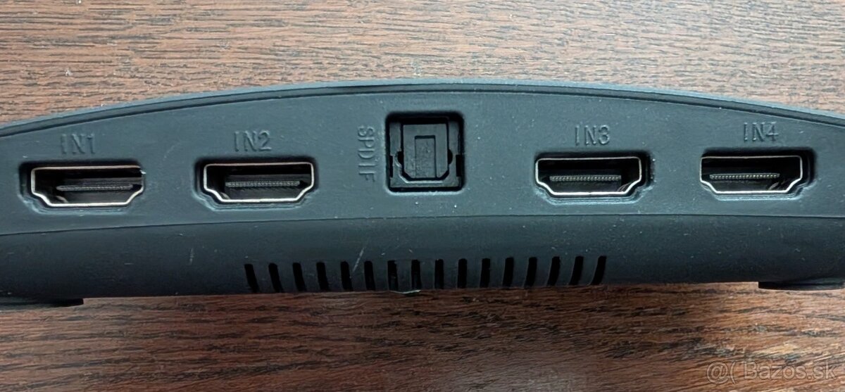 HDMI 4K prepínač 4x1 s audio extraktorom - 3