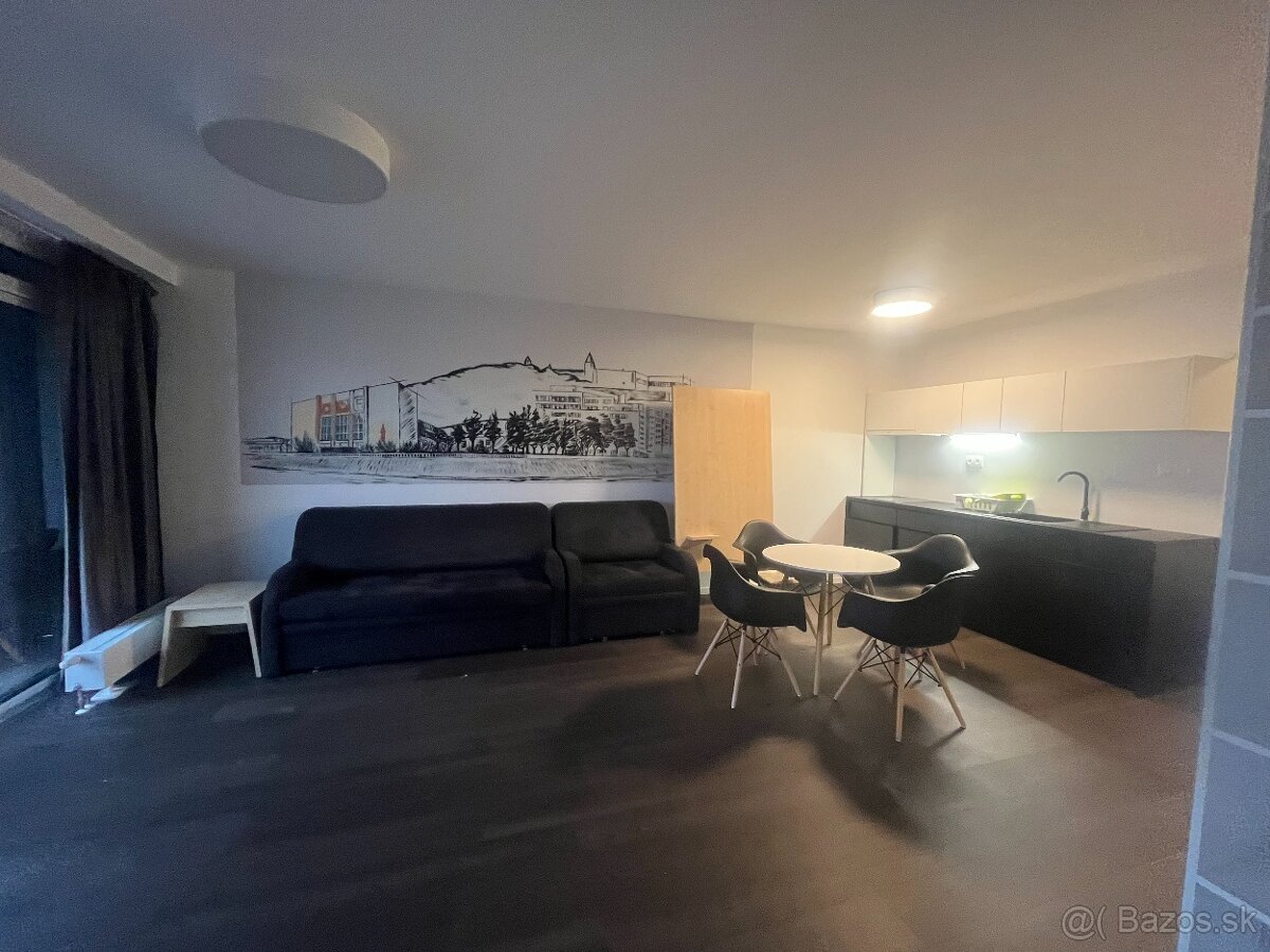 Predam 2 izbový apartmán s terasou, Žilinská, Bratislava I - 3