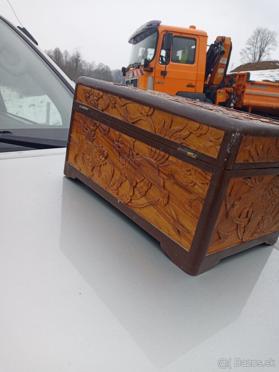 Starozitna truhla - 3