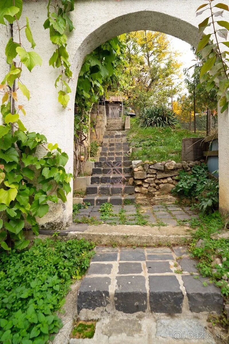 Výnimočny rodinny dom s históriou - 3