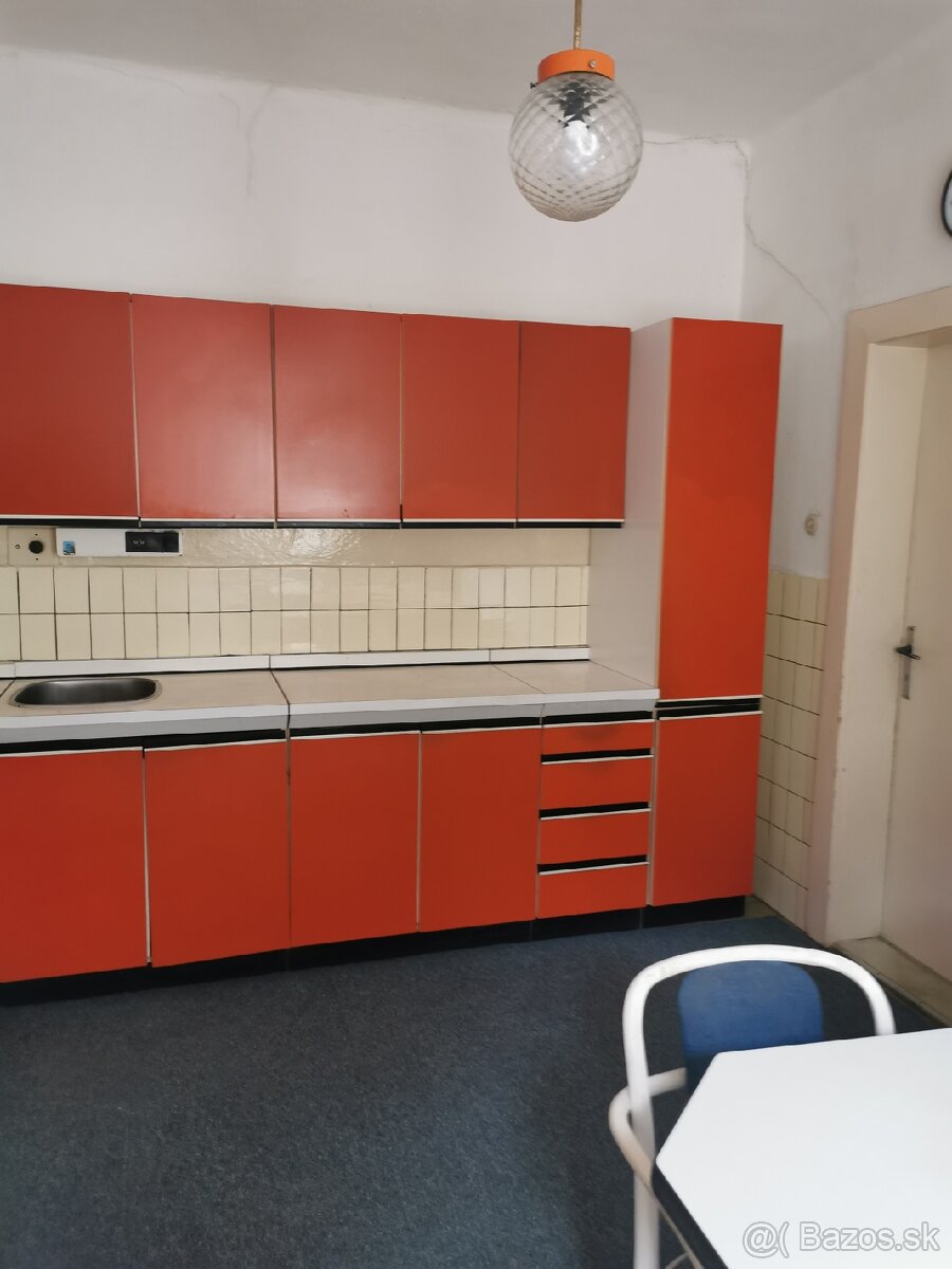 Predaj rodinného domu v obci Rubáň - 3