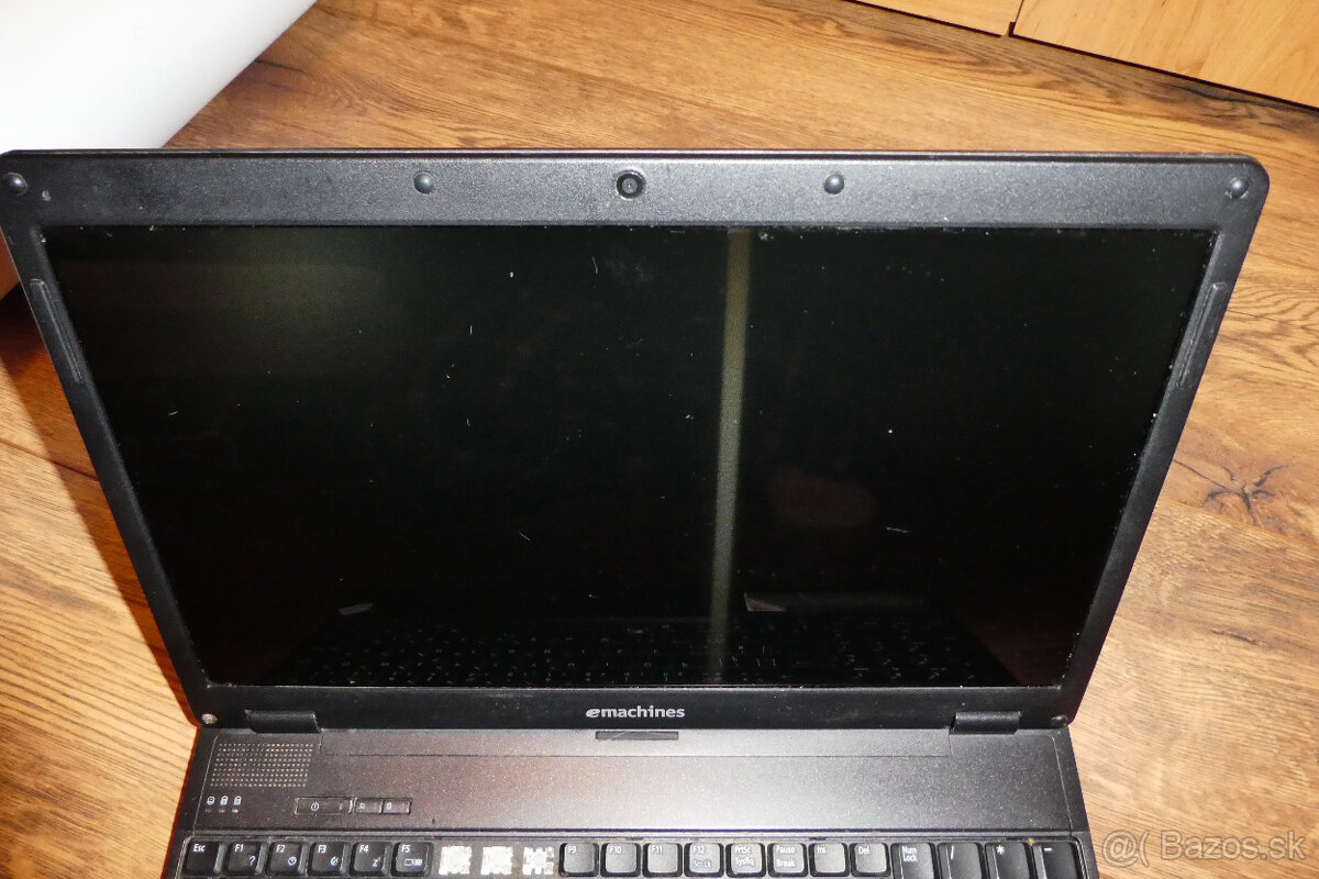 notebook eMachines E728-452G25Mnkk - 3