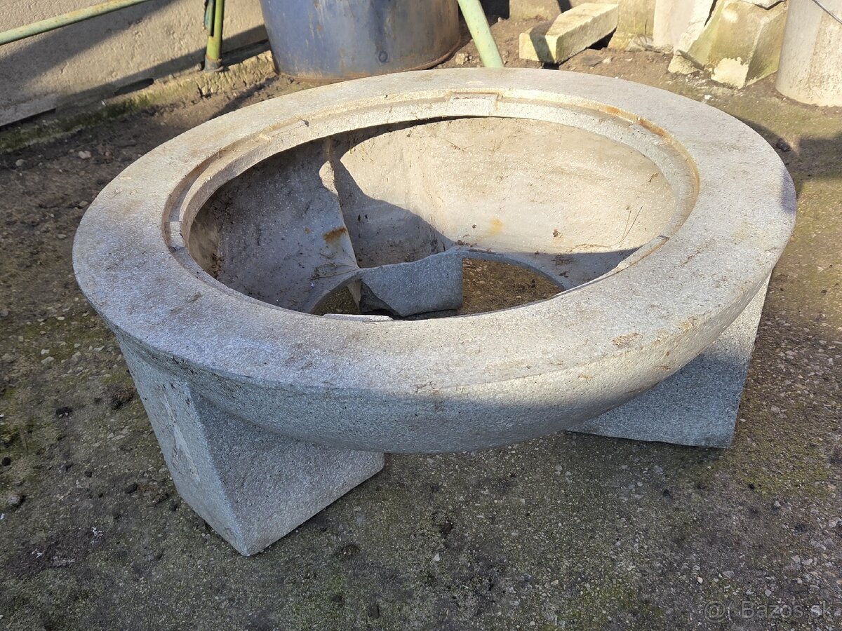 Betonove ohnisko - 3