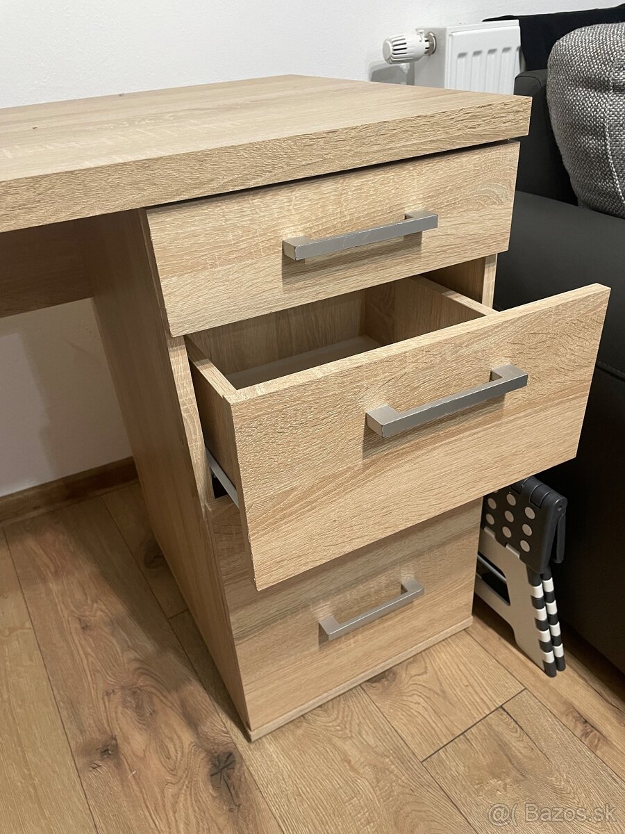 Kancelarsky stôl - 3