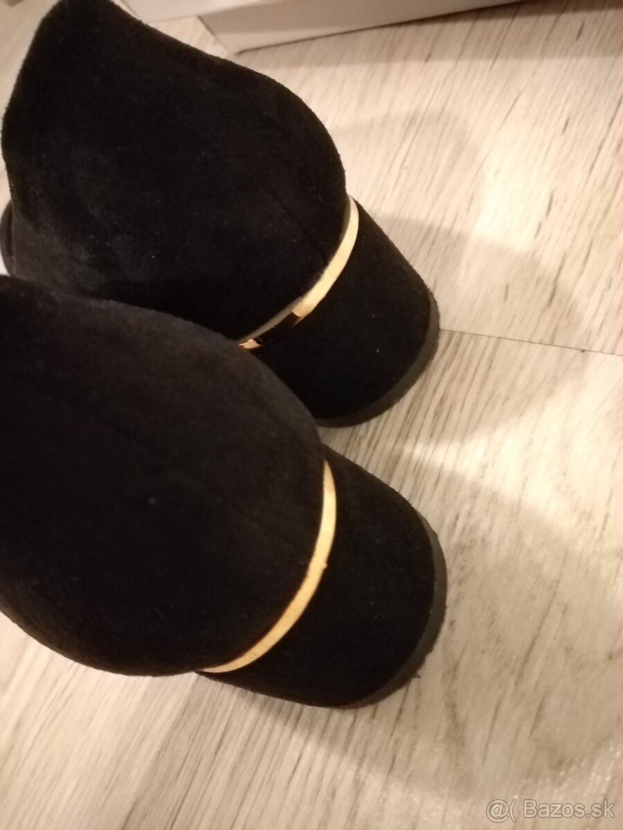 Čierne lodičky - 3