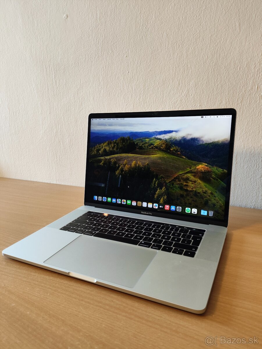 MacBook Pro 15 2018 | i7 • 32GB • 512GB SSD - 3