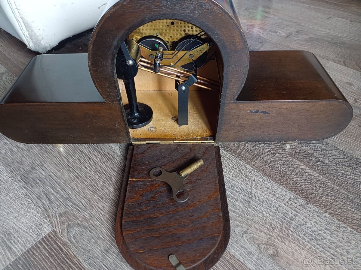 Weimar Hodiny krbové stolní Německo - 3