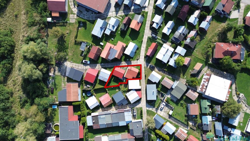 Dvojnásobná radosť pri vode: dve chaty na jednom mieste - 3