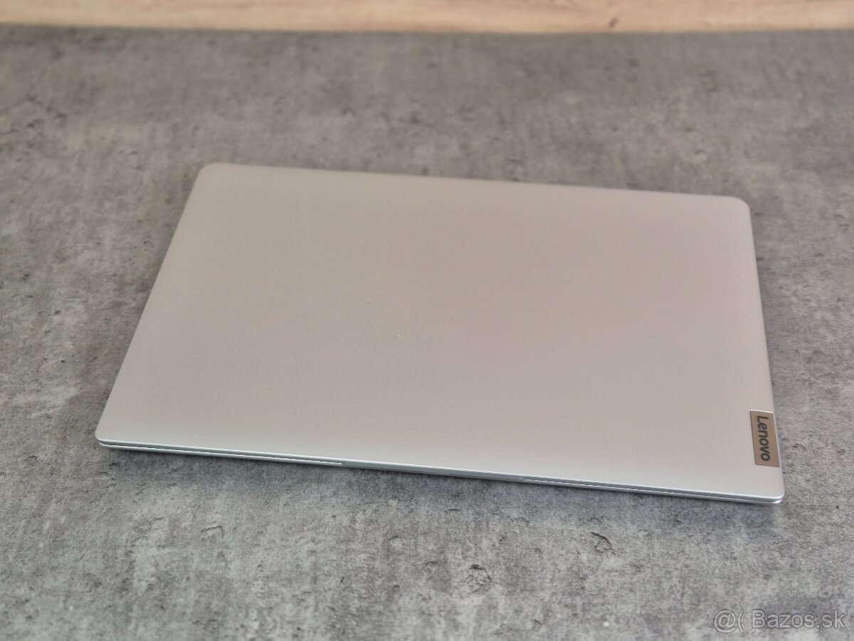 LENOVO IdeaPad 1 15AMN7 - AMD Ryzen 5, 8/512GB, WIn11 - 3