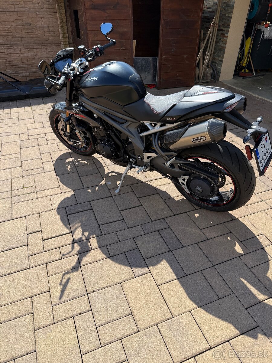 Triumph Speed Triple 1050 RS - 3