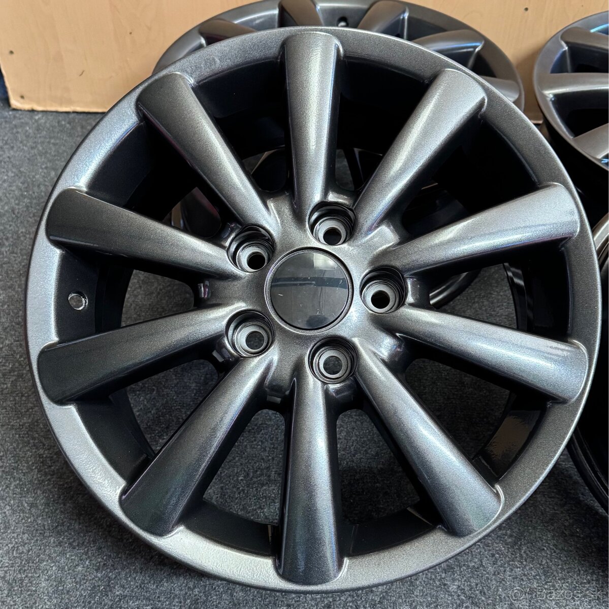 5x112 R16 Original Volkswagen ET 59 metál gun farba - 3