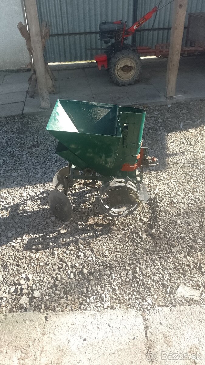 Sadzac na zemiaky - 3