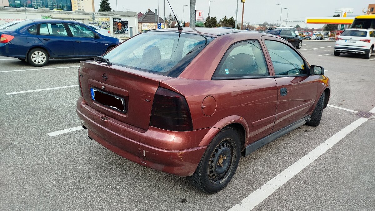 Opel ASTRA - 3