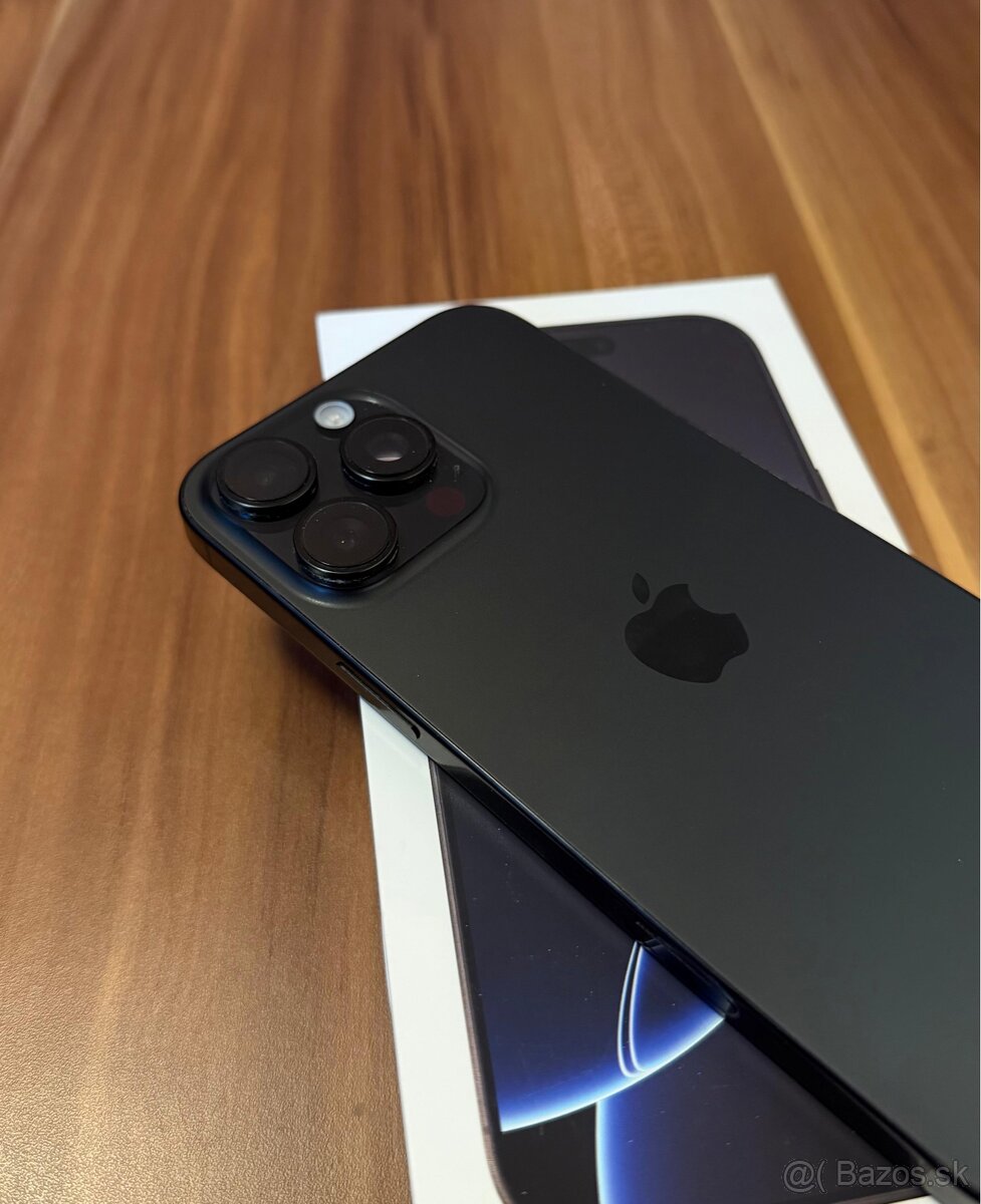 iPhone 16 Pro Max, Black Titanium - 3