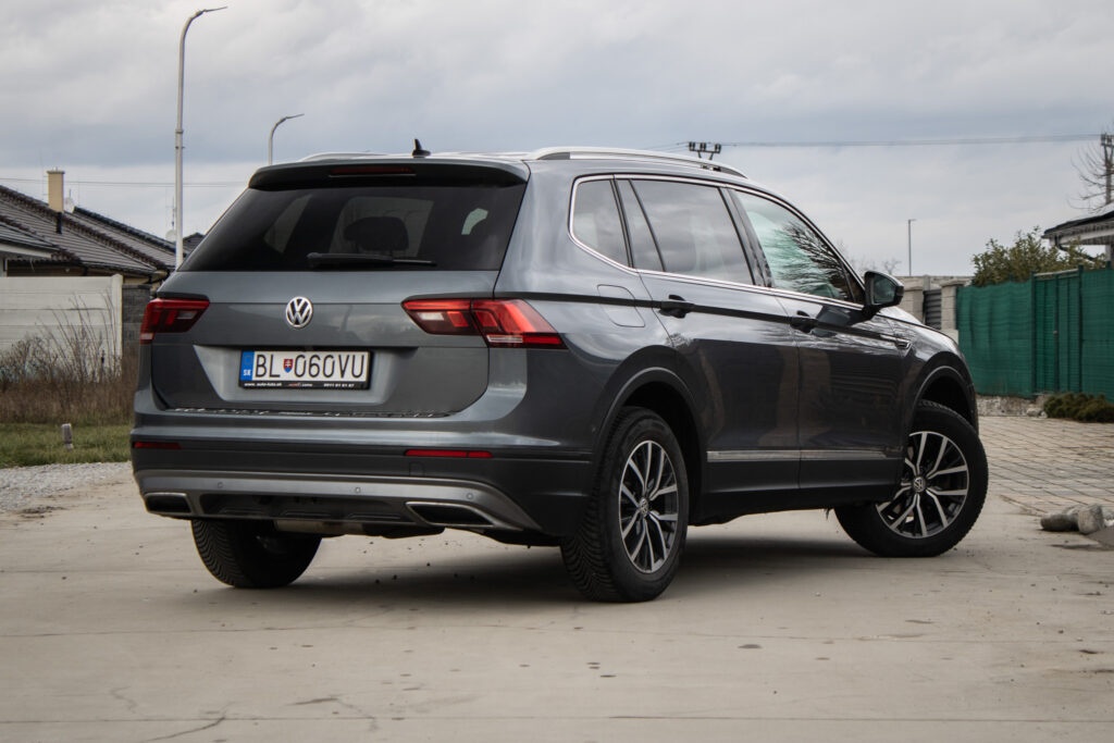 Volkswagen Tiguan allspace 2.0 TDI BMT DSG - 3