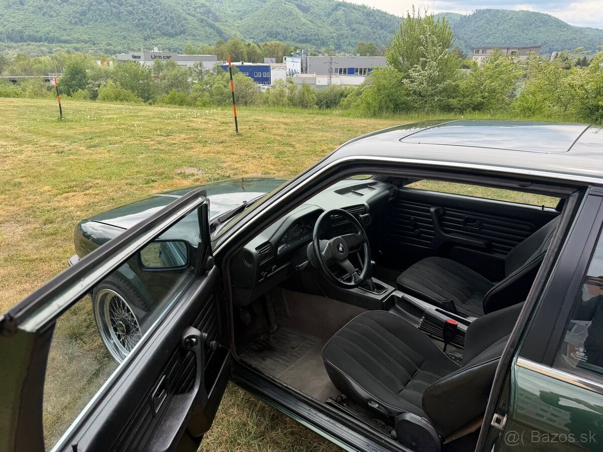 Predám BMW e30 coupe 325i samosvor - 3