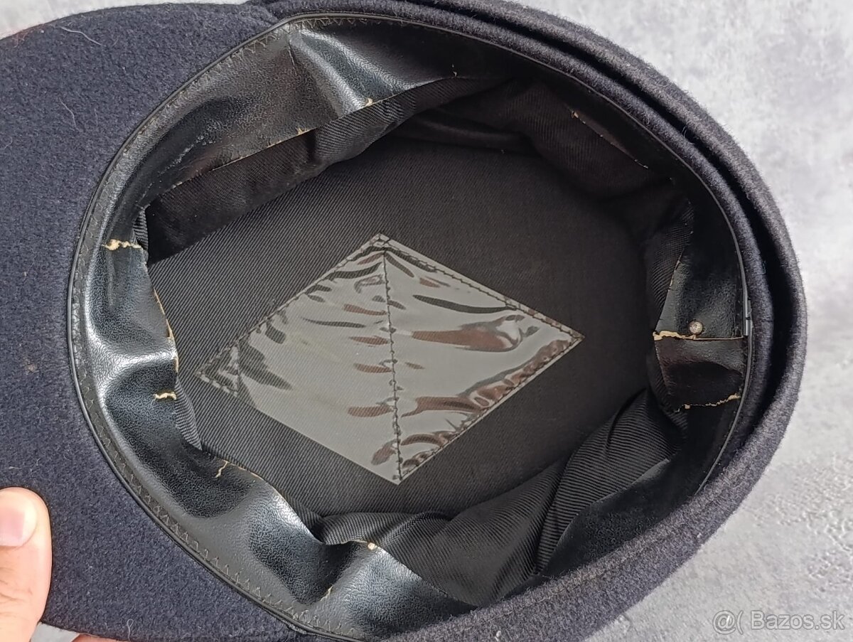 Stará německá hasičská čepice se znakem - 3