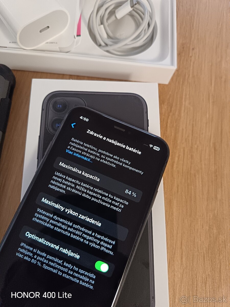 Apple 11 (128GB) - 3