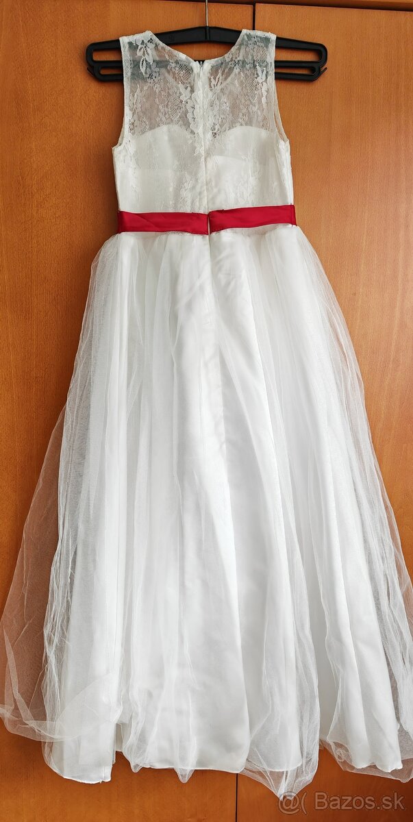 dievcenske elegantne saty na svatbu, svate prijimanie - 3