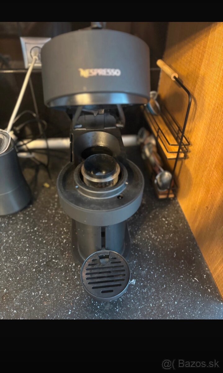 Nespresso Revolve čierny matný - 3