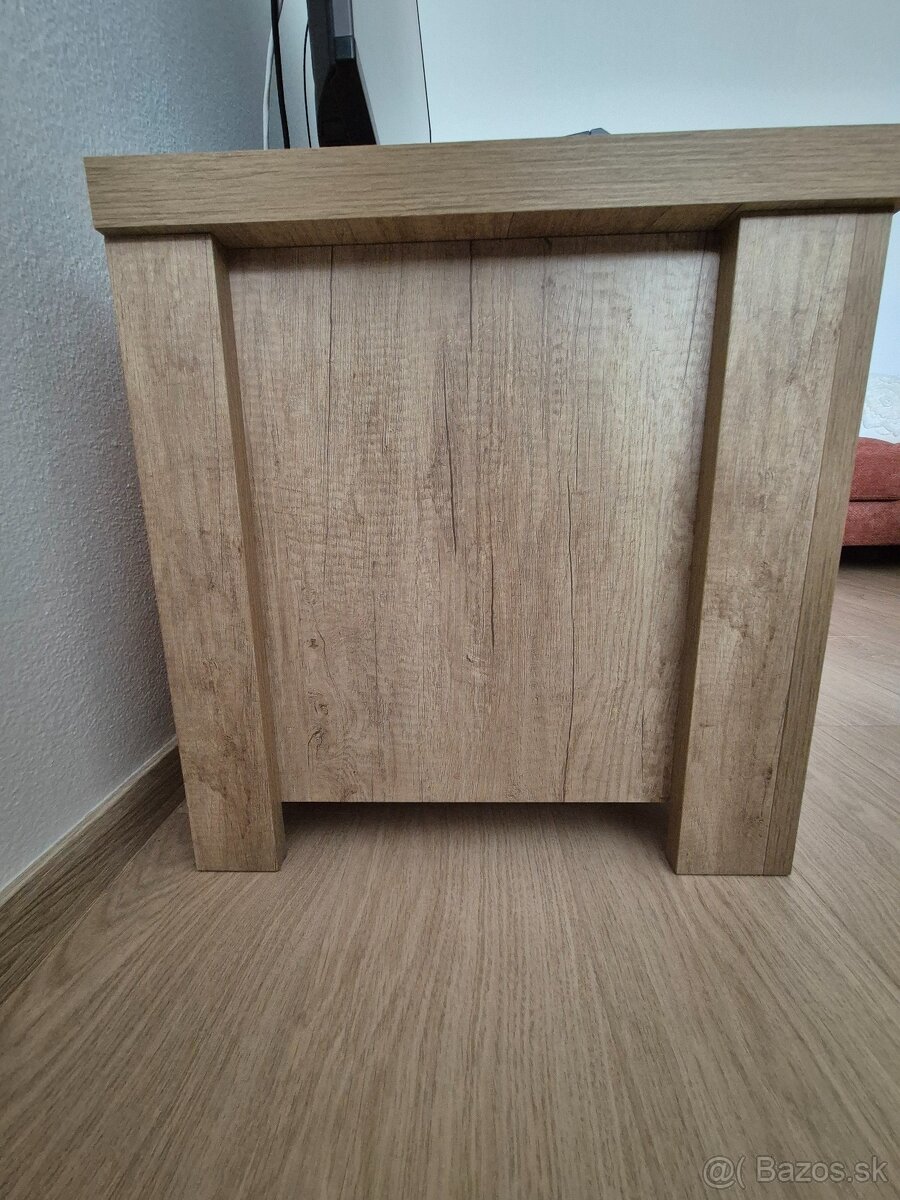 Skrinka pod TV - 3